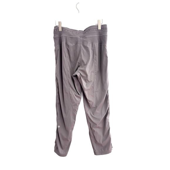 Lululemon Dance Studio Crop Unlined 25 in Dusky Lavender - Picture 3 of 9